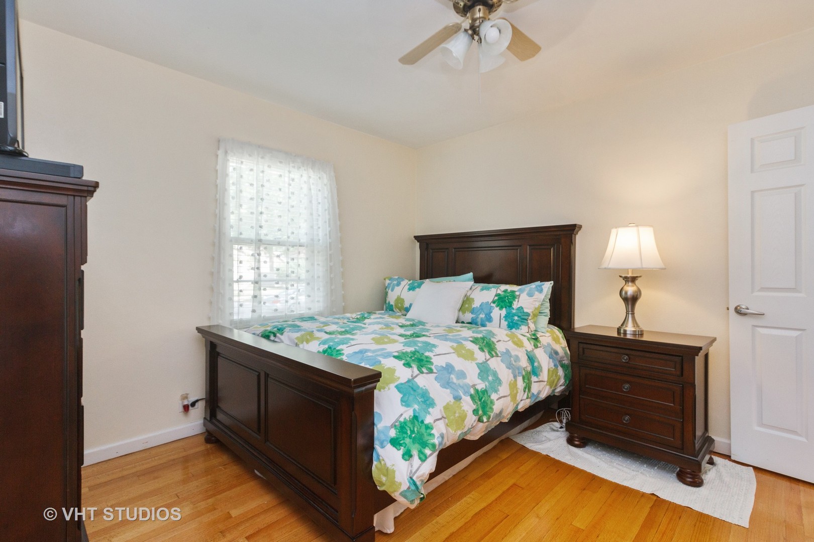 28 West 35th Place Steger, IL 60475 - Photo 9 of 15