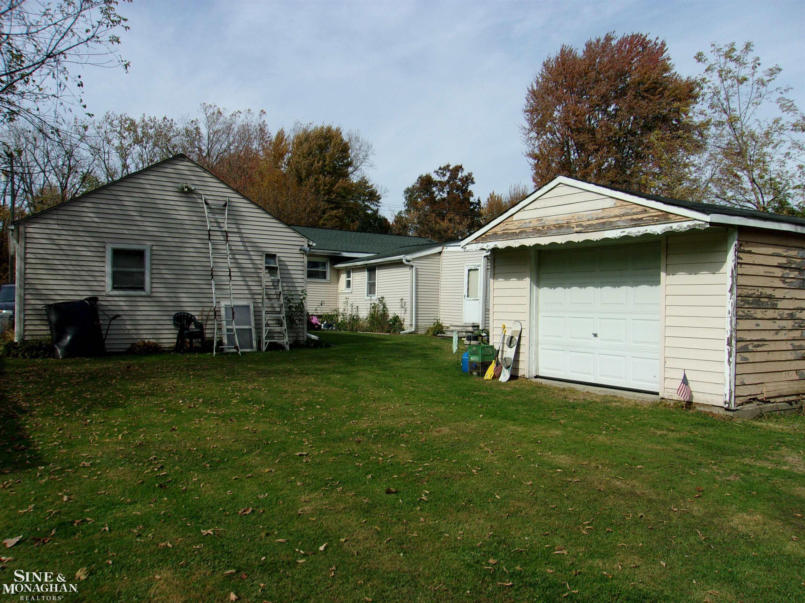 7633 Marsh Road Marine City, MI 48039 - Photo 9 of 52 50157421-ee65c71e-2891-4174-9c7f-f315ac578111.JPG