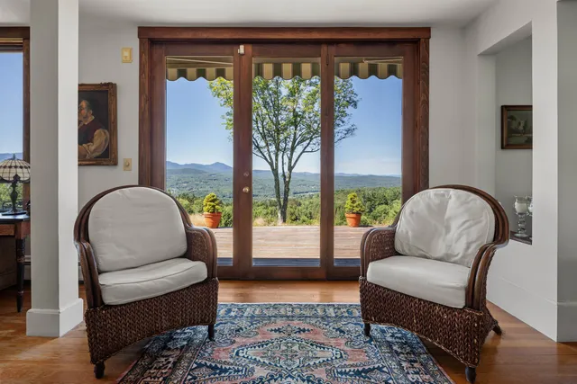 $3,200,000 | 24 Upper Judson Lane, Stowe, VT 05672