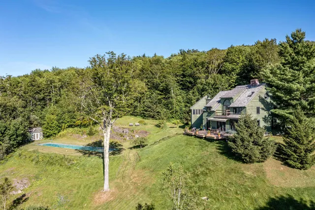 $3,200,000 | 24 Upper Judson Lane, Stowe, VT 05672