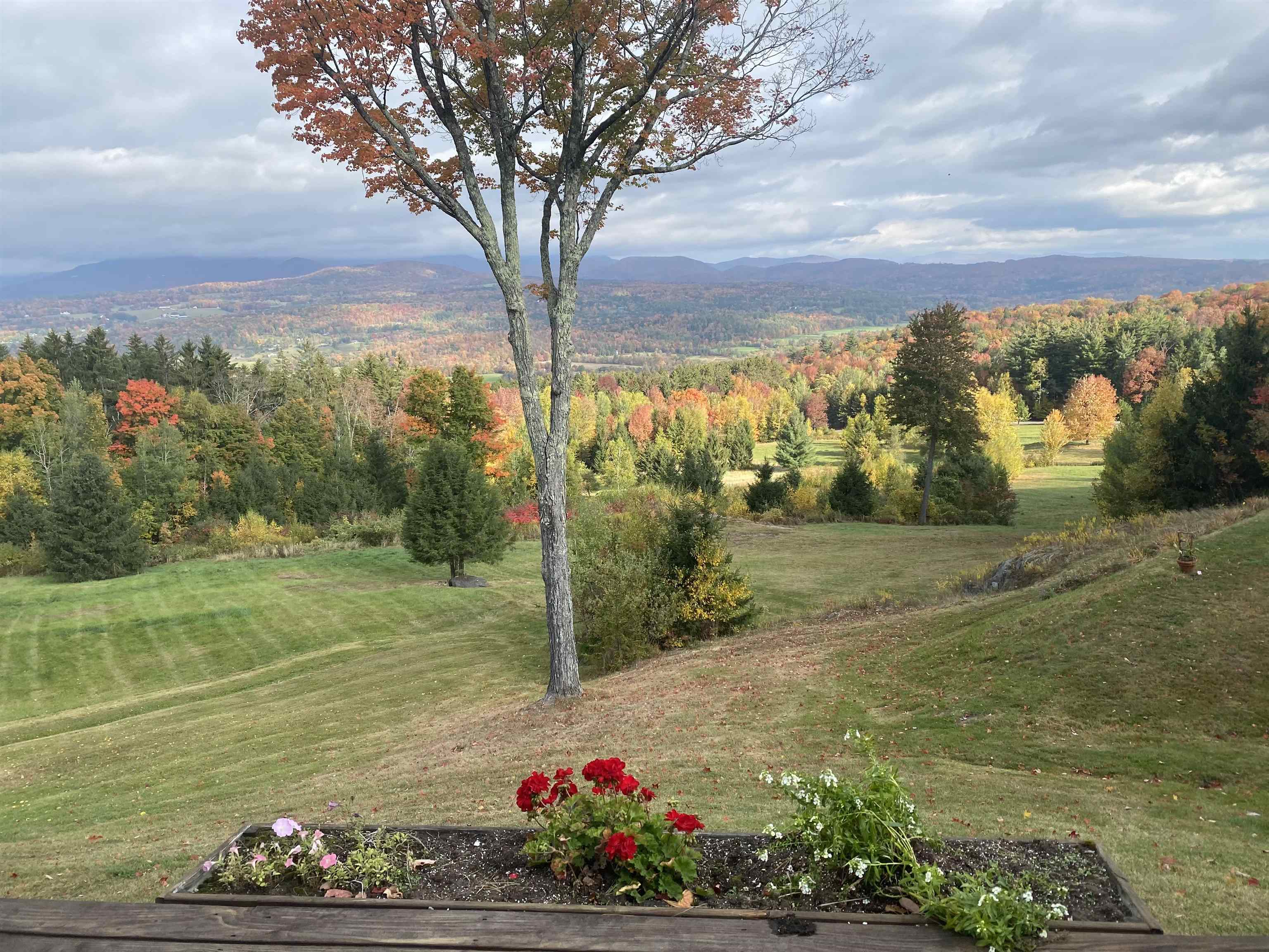 24 Upper Judson Lane Stowe, VT 05672 - Photo 35 of 37