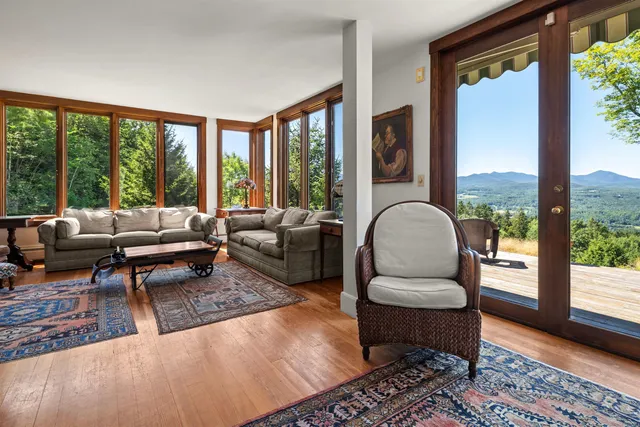 $3,200,000 | 24 Upper Judson Lane, Stowe, VT 05672