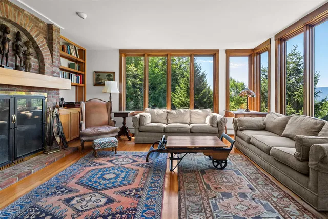 $3,200,000 | 24 Upper Judson Lane, Stowe, VT 05672