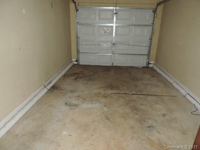 3726 Lake Road Charlotte, NC 28269 - Photo 5 of 18 a view of an empty room