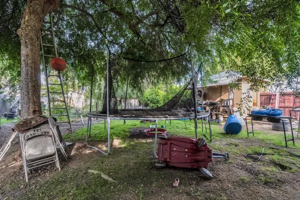 $280,000 | 125 12th Street, Orange Cove, CA 93646