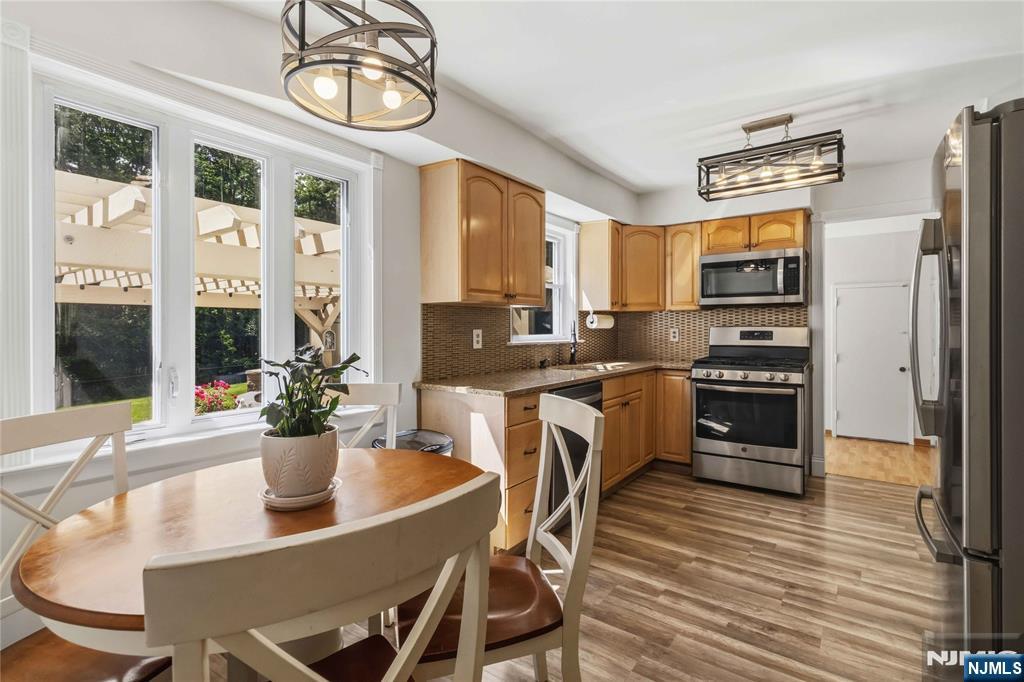 37 Rolling Ridge Road West Milford, NJ 07480 - Photo 21 of 50 Gallery Image 21