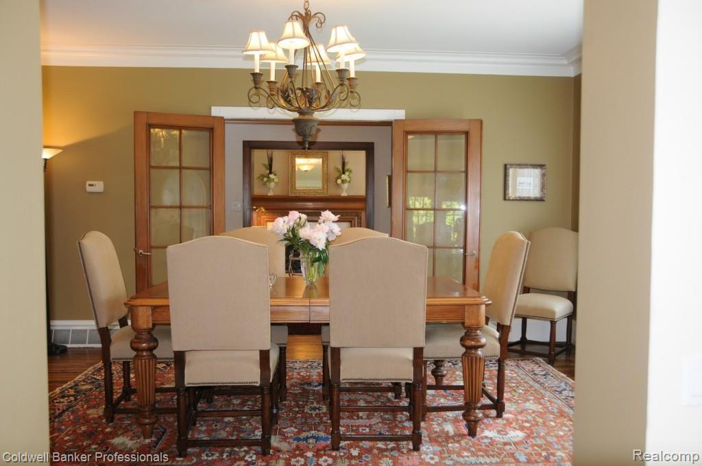571 Linden Road Birmingham, MI 48009 - Photo 3 of 11 JEN_5445.jpg