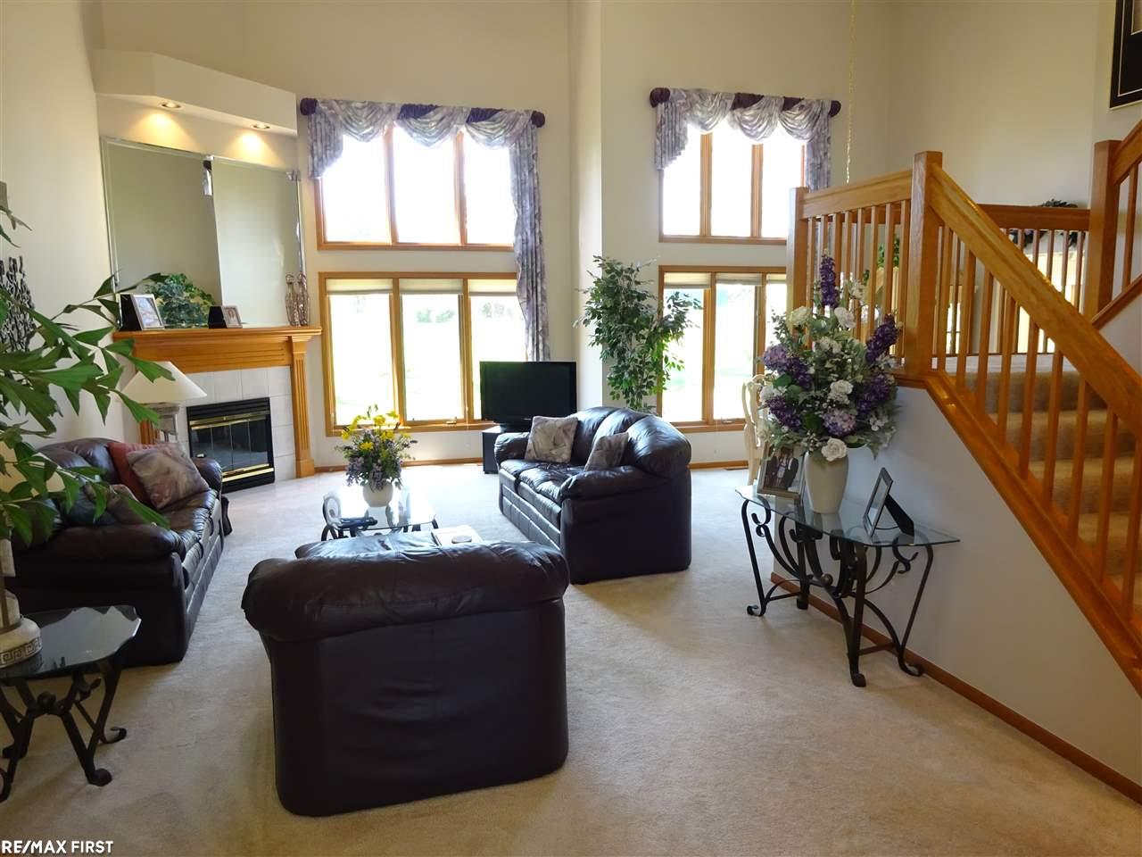896 Grovecrest Rochester Hills, MI 48307 - Photo 14 of 43