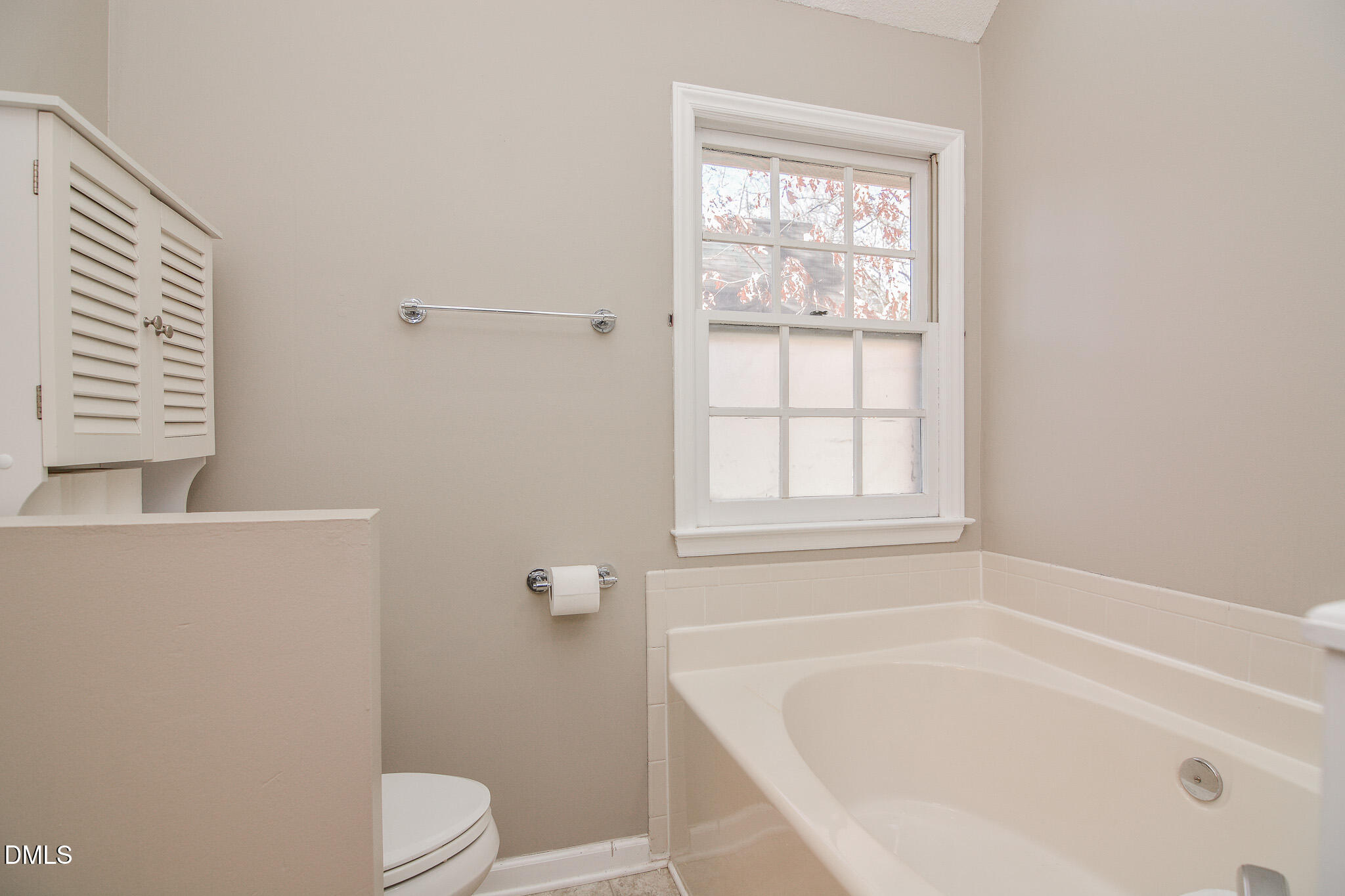 4932 Liverpool Lane Raleigh, NC 27604 - Photo 30 of 35 4932-Bath1a