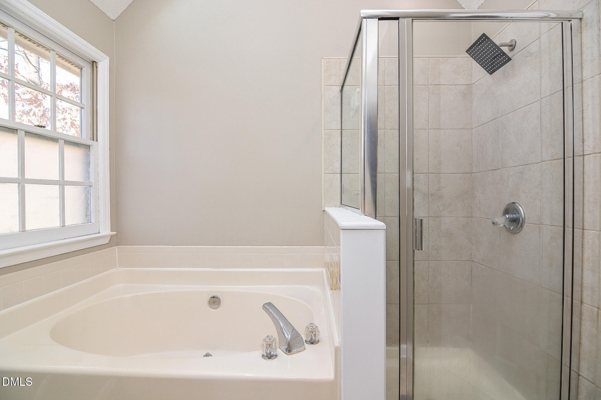 4932 Liverpool Lane Raleigh, NC 27604 - Photo 31 of 35 4932-Bath1b