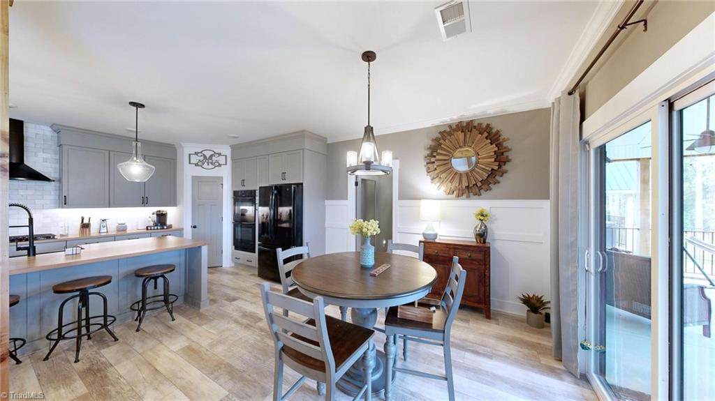 245 Rolling Road Lexington, NC 27292 - Photo 13 of 48 Breakfast room