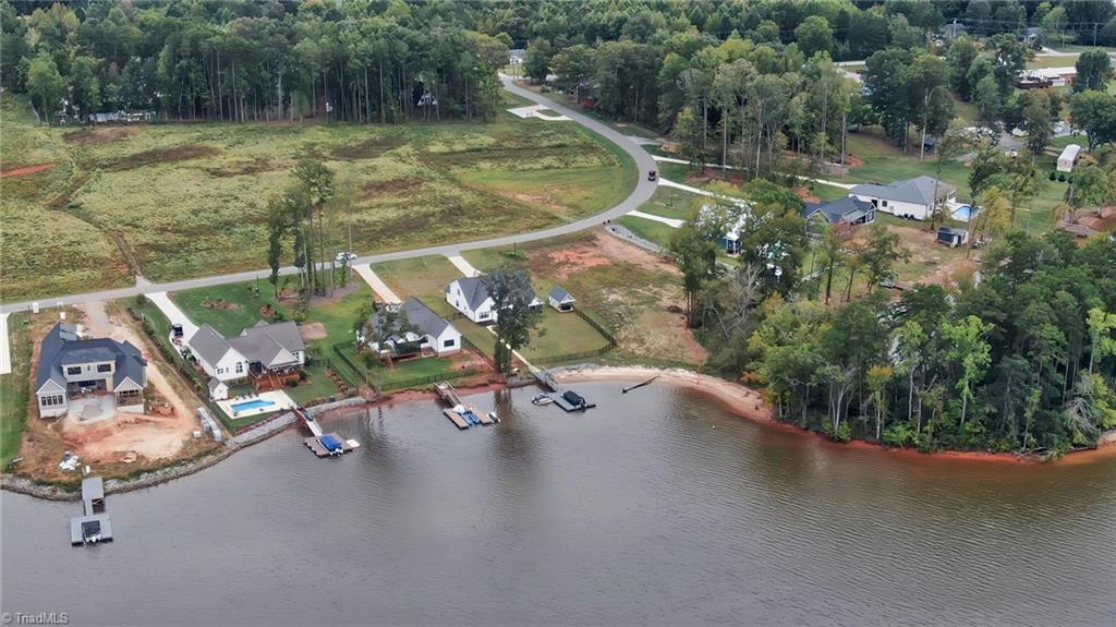 245 Rolling Road Lexington, NC 27292 - Photo 4 of 48 High Rock Lake