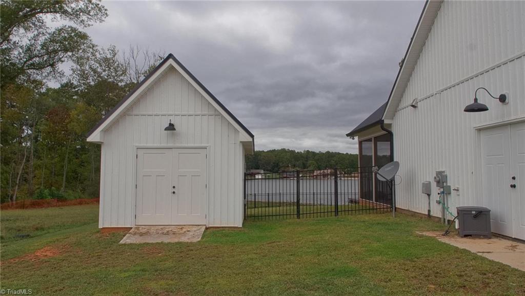 245 Rolling Road Lexington, NC 27292 - Photo 44 of 48 Storage Building