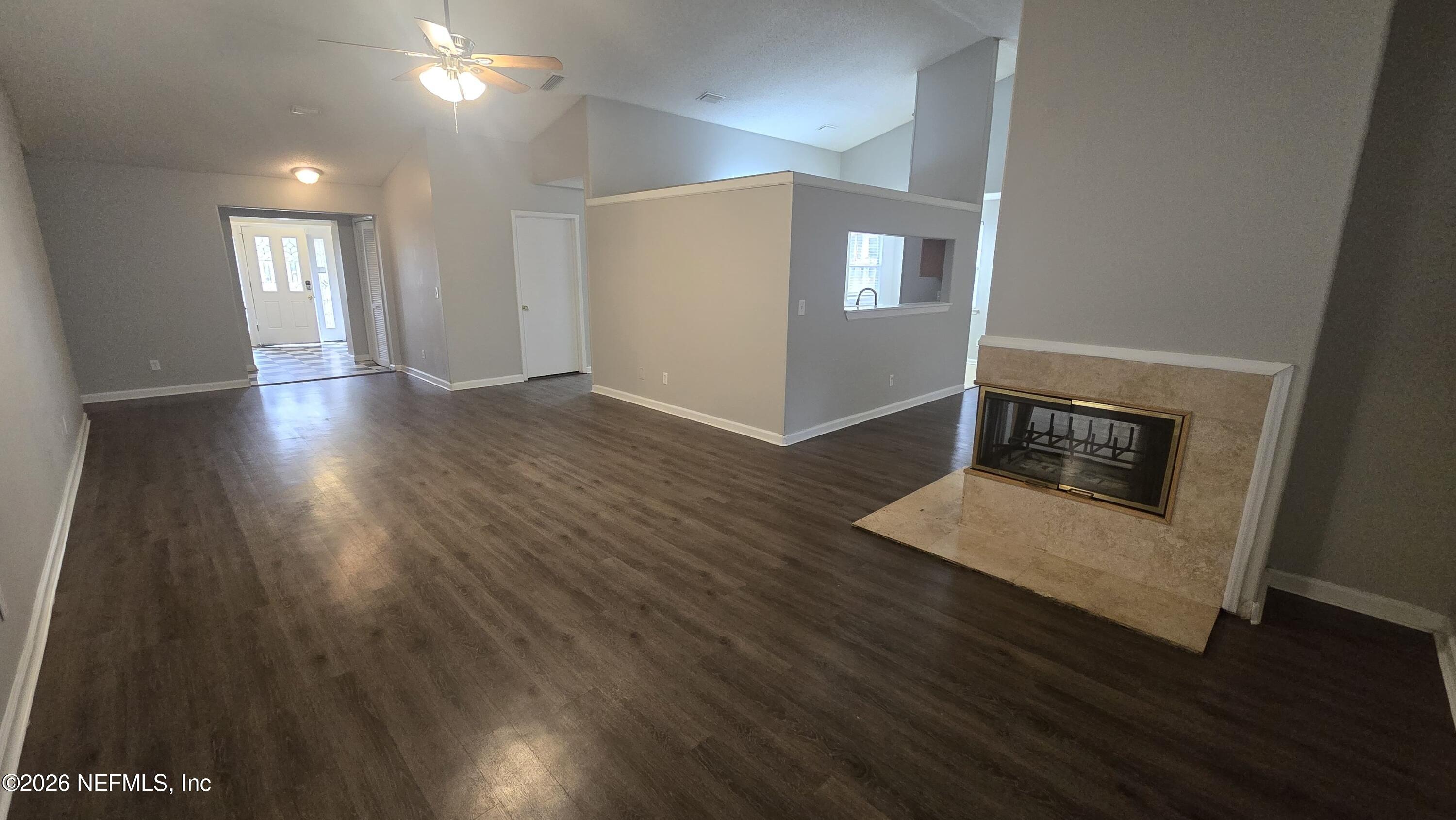 2139 Lady Di Lane Jacksonville, FL 32246 - Photo 4 of 20 L14