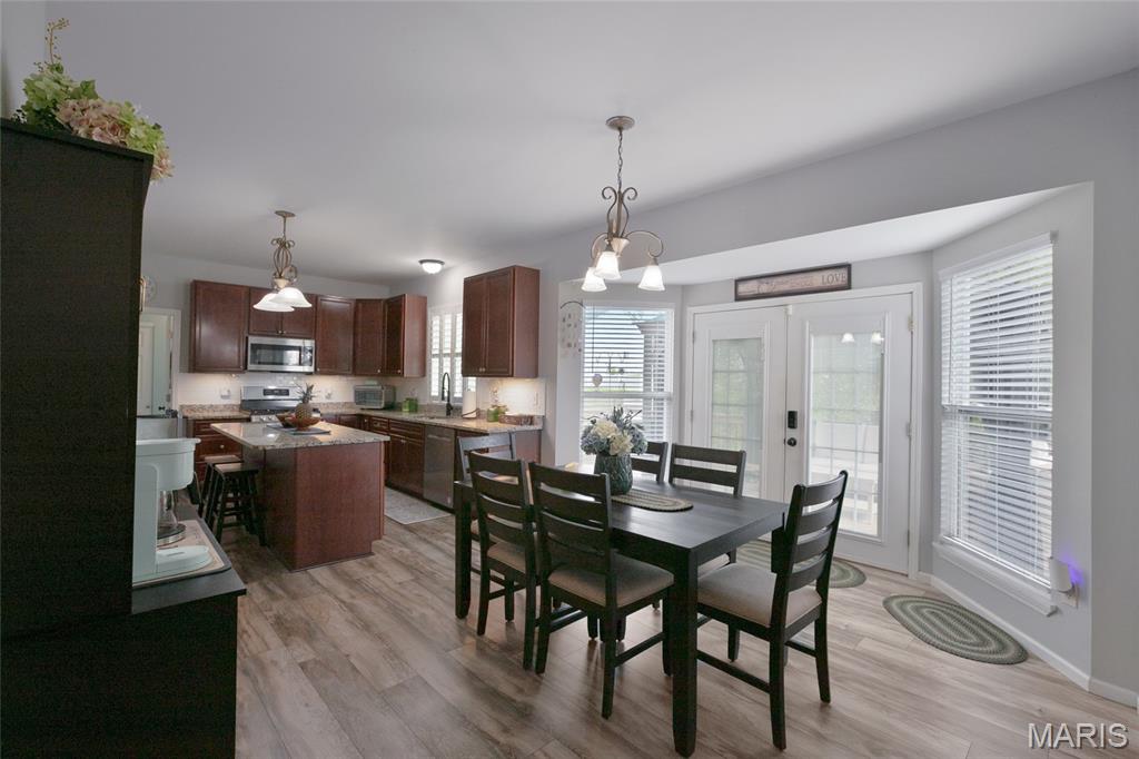7357 Macleod Lane O'Fallon, MO 63368 - Photo 9 of 48