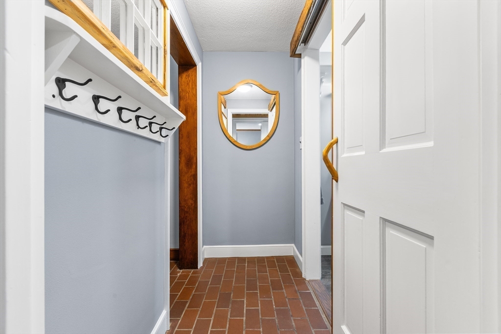 46 Pine Hill Road Lynnfield, MA 01940 - Photo 24 of 40 Gallery Image 24