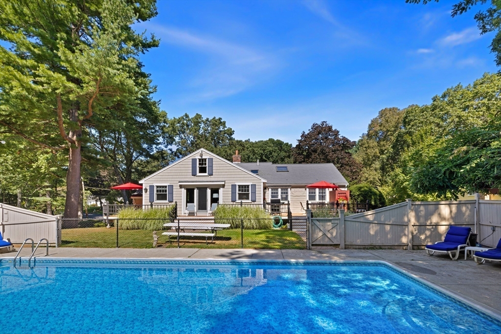 46 Pine Hill Road Lynnfield, MA 01940 - Photo 34 of 40 Gallery Image 34