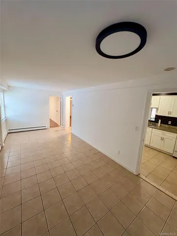 $2,900 | 35 Washington Avenue North, Unit 1, White Plains, NY 10603