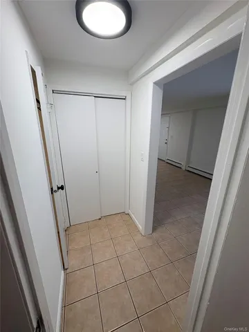 $2,900 | 35 Washington Avenue North, Unit 1, White Plains, NY 10603