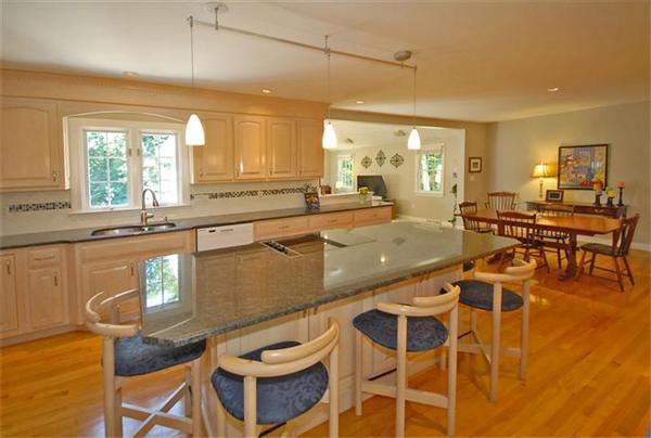 109 Blue Ridge Road North Andover, MA 01845 - Photo 3 of 30 Gallery Image 3