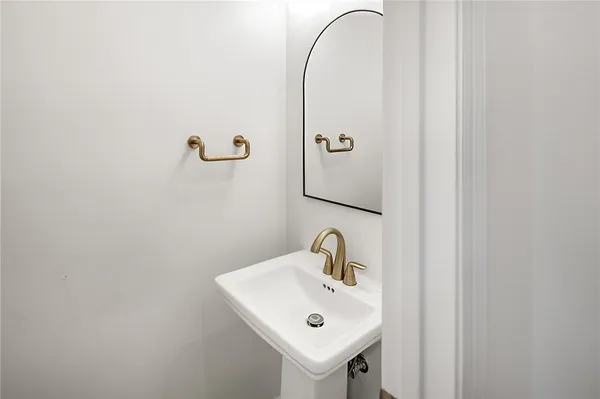 $3,000 | 3209 Salzburg Court, College Station, TX 77845