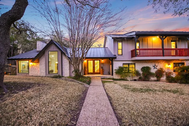 $1,595,000 | 9106 Glenlake Drive, Austin, TX 78730
