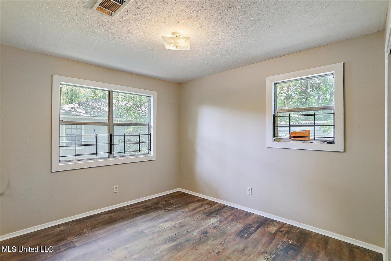 3248 Mable Street Jackson, MS 39209 - Photo 7 of 12 20230814194540100006000000-o