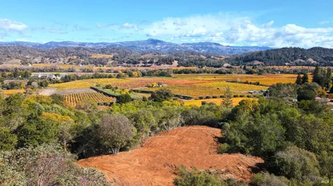 $1,995,000 | 8983 West Dry Creek Road, Healdsburg, CA 95448