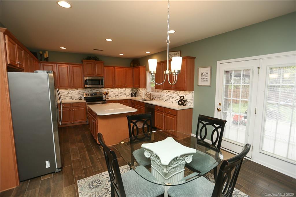11911 Erwin Ridge Avenue Charlotte, NC 28213 - Photo 5 of 35 Gallery Image 5