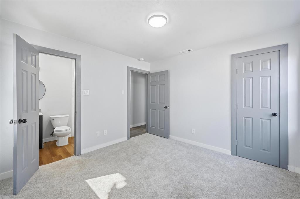 3922 Rainier Street Irving, TX 75062 - Photo 14 of 25