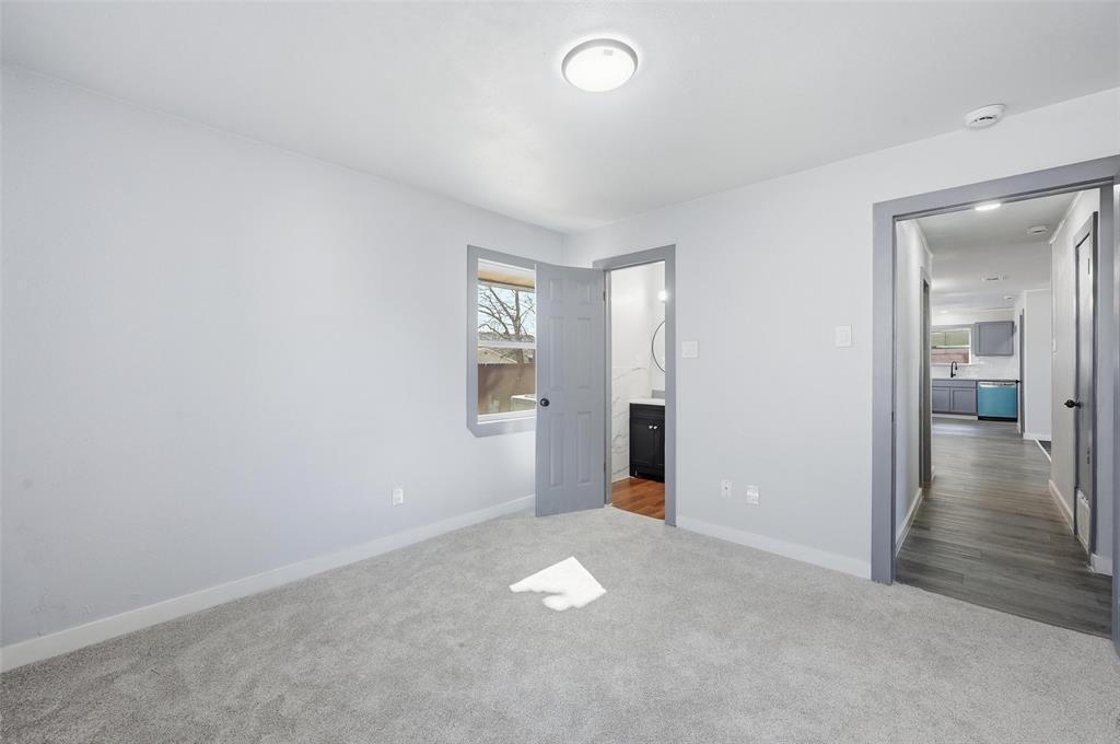 3922 Rainier Street Irving, TX 75062 - Photo 15 of 25