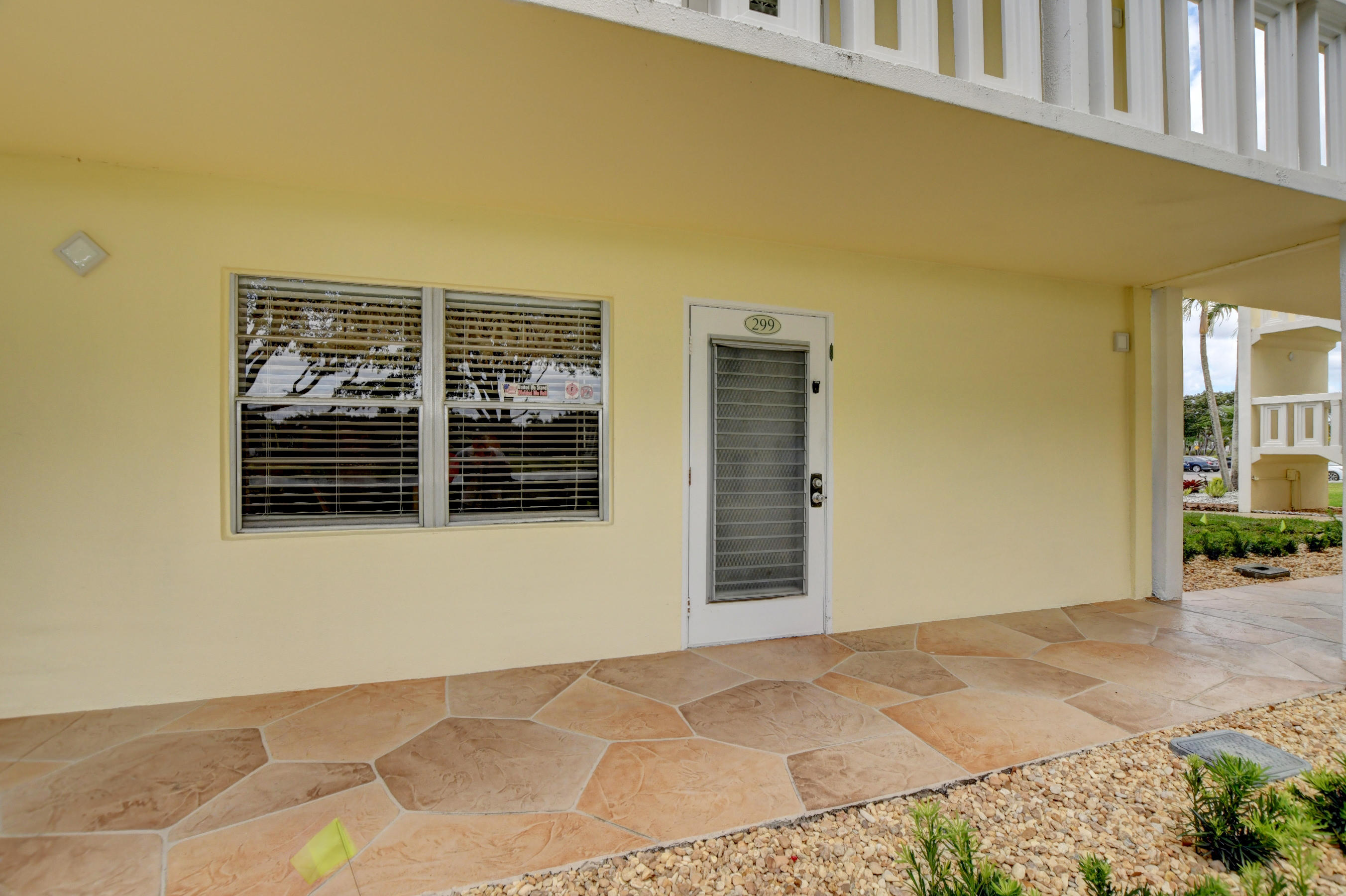 299 Dorset H Boca Raton, FL 33434 - Photo 6 of 20 EBF_8497And4more