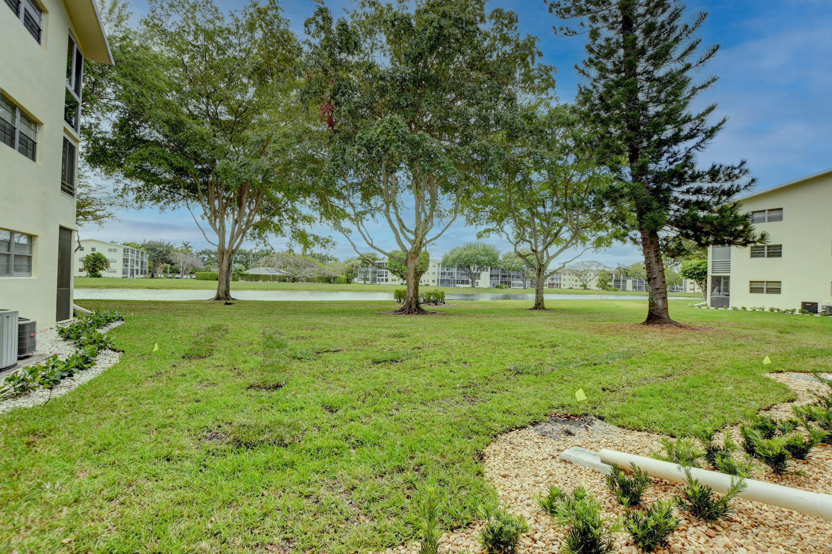 299 Dorset H Boca Raton, FL 33434 - Photo 7 of 20 EBF_8492And4more