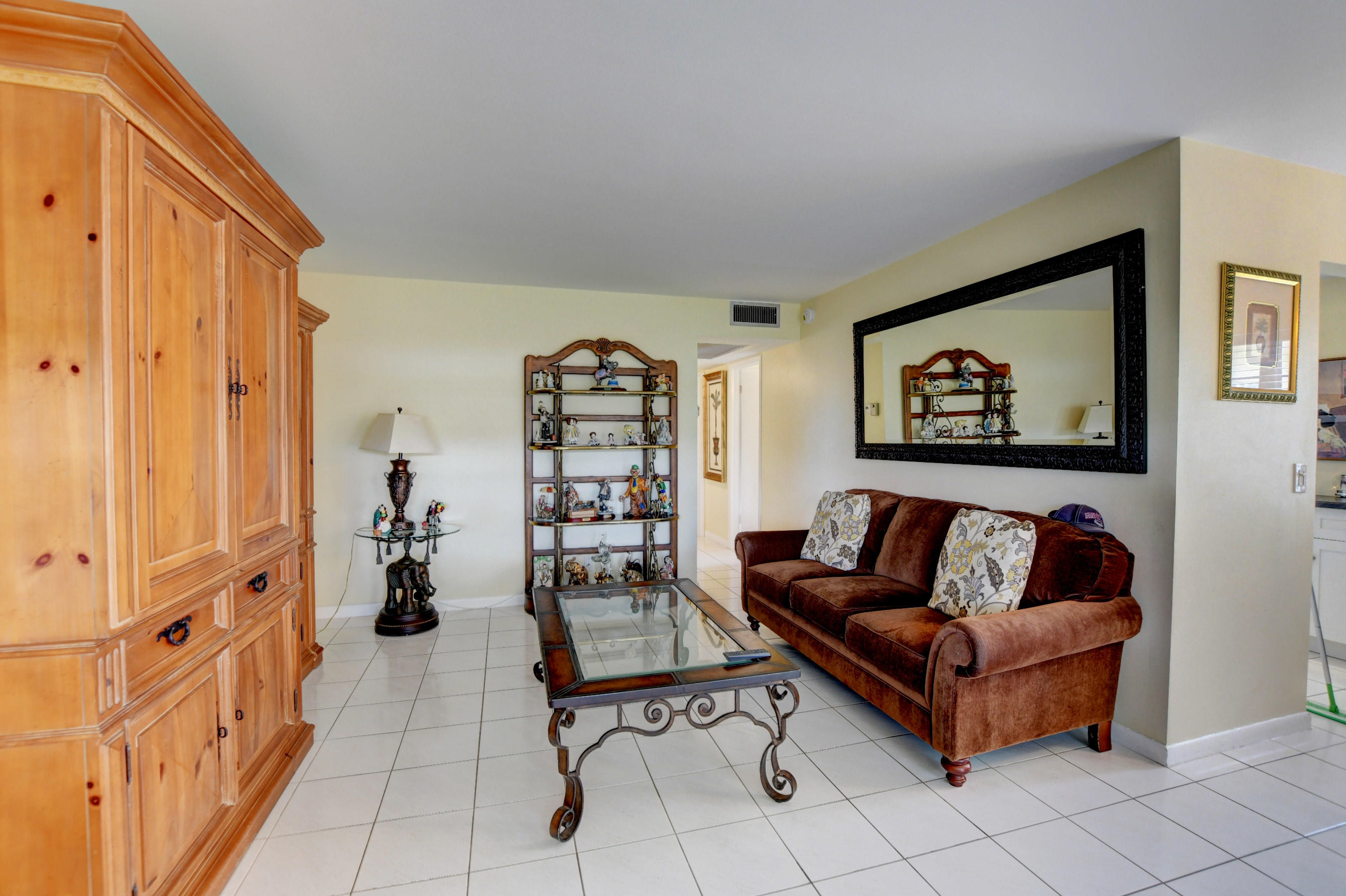299 Dorset H Boca Raton, FL 33434 - Photo 9 of 20 EBF_8507And4more