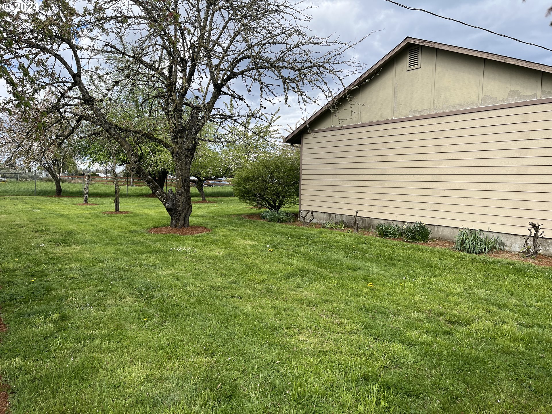 22510 Boones Ferry Road Northeast Aurora, OR 97002 - Photo 18 of 32 Gallery Image 18