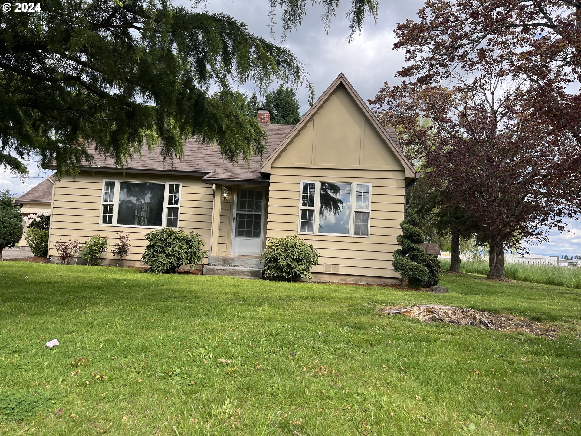 22510 Boones Ferry Road Northeast Aurora, OR 97002 - Photo 2 of 32 Gallery Image 2