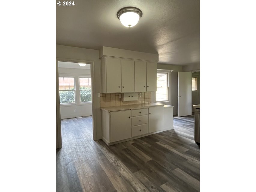 22510 Boones Ferry Road Northeast Aurora, OR 97002 - Photo 9 of 32 Gallery Image 9