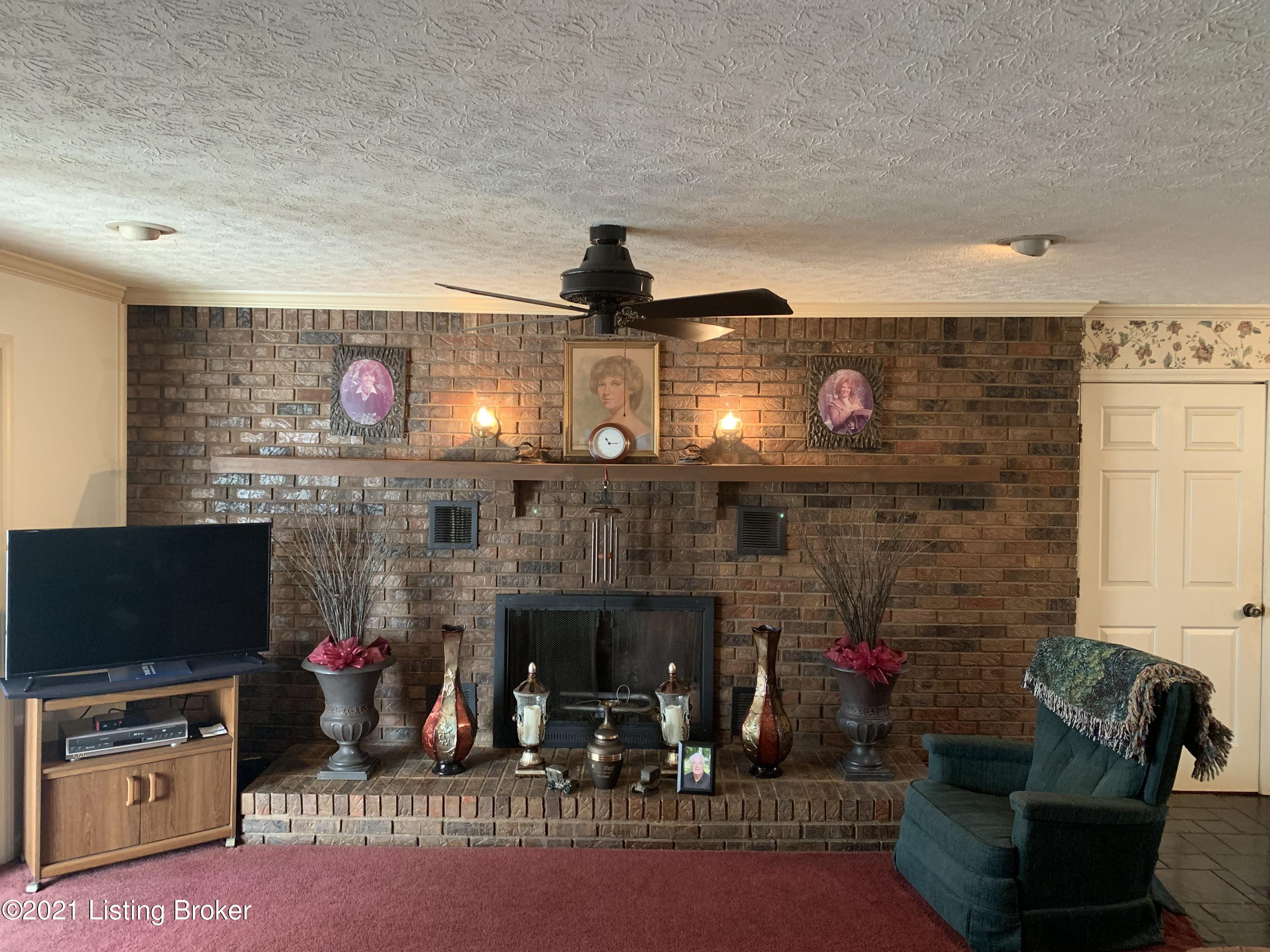 1833 Sunbeam Road Leitchfield, KY 42754 - Photo 8 of 58 3066C81B-65A8-4F78-A0B7-AB264E5EAE30
