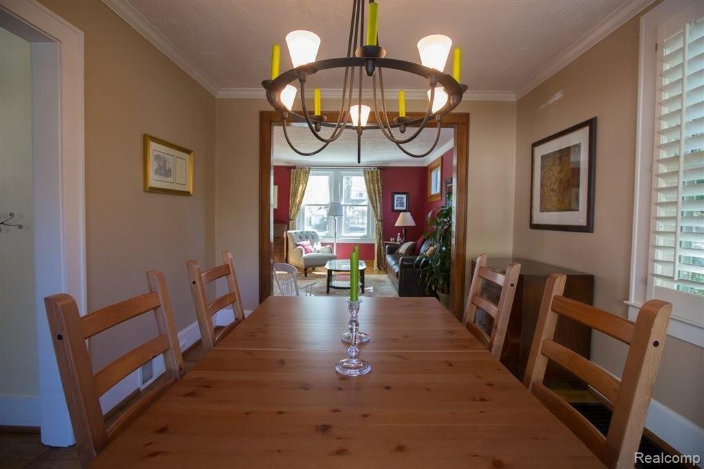 282 Ridgemont Road Grosse Pointe, MI 48236 - Photo 5 of 17 Dining Room Looking into LR