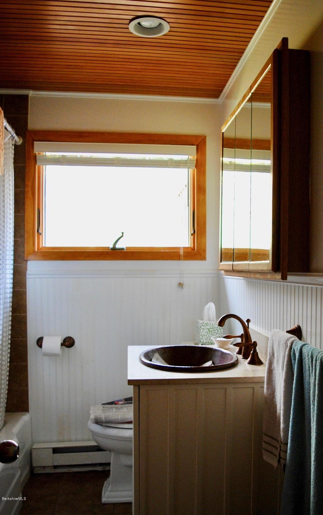 1 Mohigan Road Stockbridge, MA 01262 - Photo 13 of 15