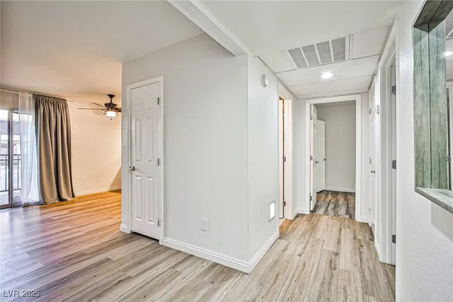 $1,390 | 5493 Indian River Drive, Unit 371, Las Vegas, NV 89103