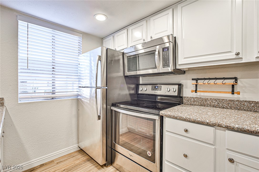 5493 Indian River Drive, Unit 371 Las Vegas, NV 89103 - Photo 4 of 19