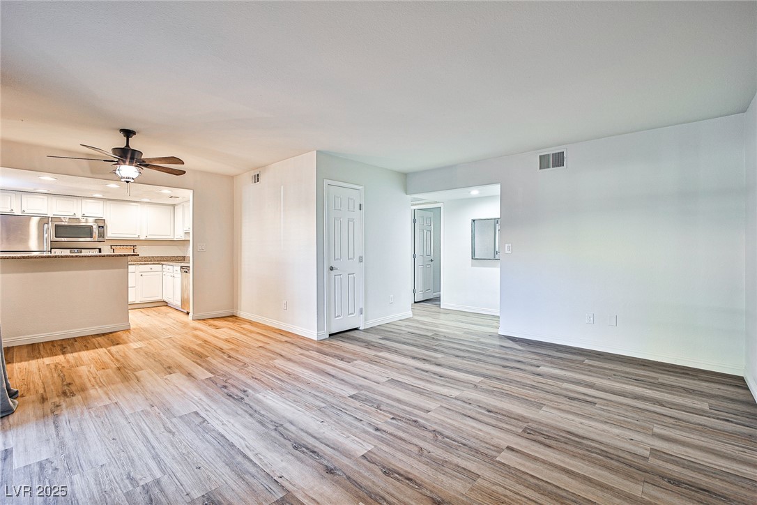 5493 Indian River Drive, Unit 371 Las Vegas, NV 89103 - Photo 5 of 19