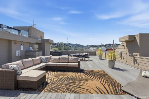 $1,795,000 | 736 Valencia Street, Unit 501, San Francisco, CA 94110