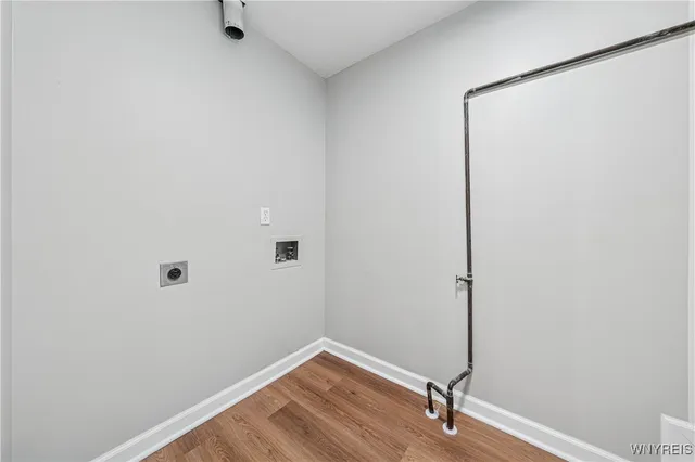 $199,000 | 32 Pebble Creek Drive, Cheektowaga, NY 14227