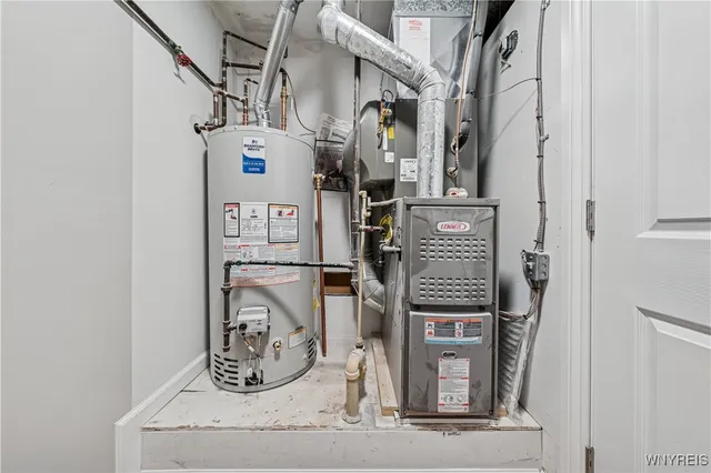 $199,000 | 32 Pebble Creek Drive, Cheektowaga, NY 14227