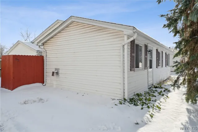 $199,000 | 32 Pebble Creek Drive, Cheektowaga, NY 14227