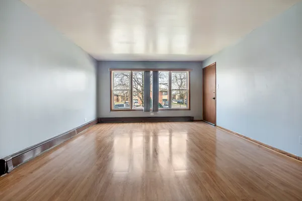 $1,900 | 524 Jeffery Avenue, Unit 1, Calumet City, IL 60409