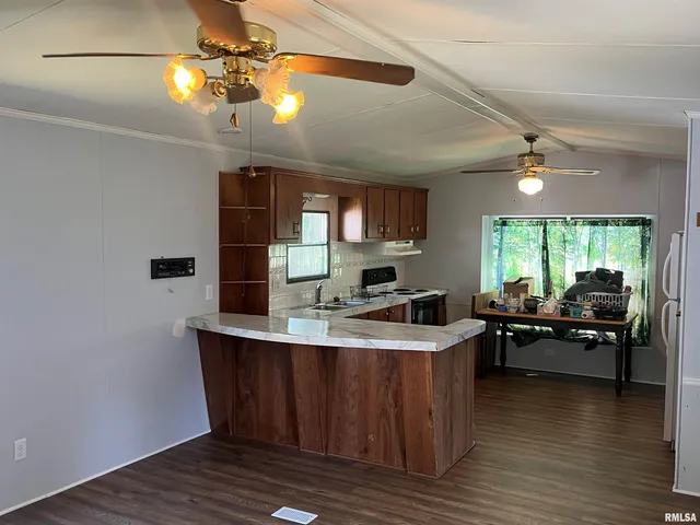 $22,900 | 3500 North Dirksen Parkway, Unit 84, Springfield, IL 62702