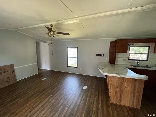 $22,900 | 3500 North Dirksen Parkway, Unit 84, Springfield, IL 62702